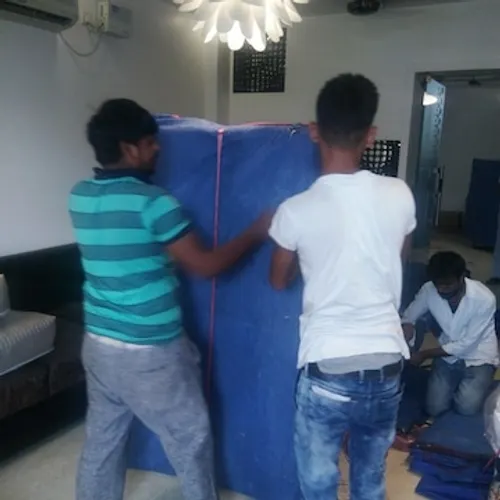 Secure box packing by packers and movers